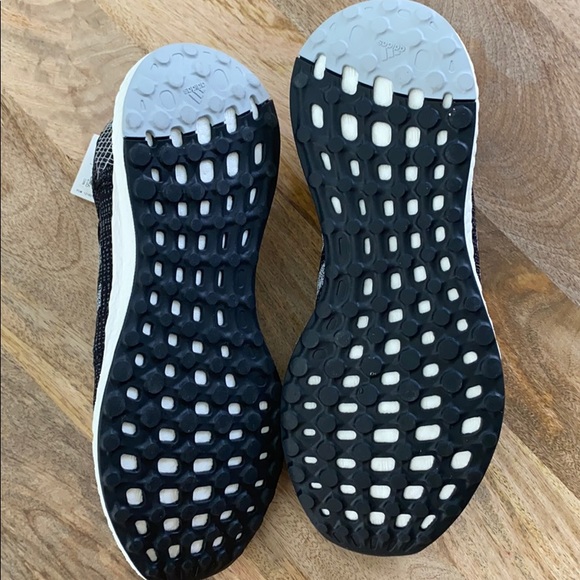 NWT Adidas Adidas PureBOOST Go Sneakers - Picture 8 of 8
